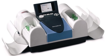 可見光分光光度計 Spectronic 200